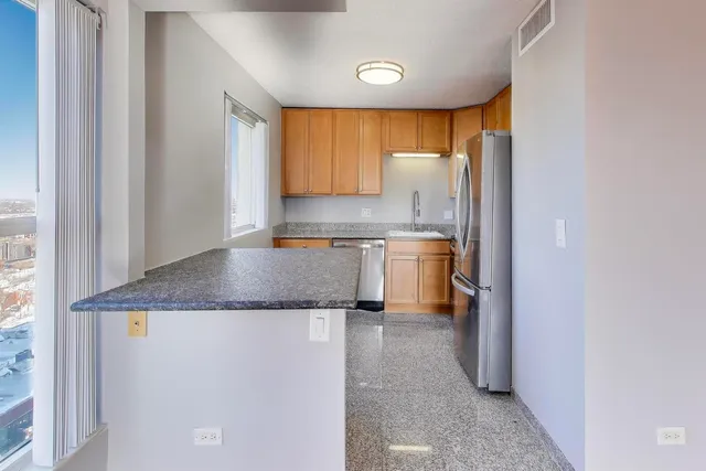 $275,000 | 1212 North LaSalle Drive, Unit 1809, Chicago, IL 60610