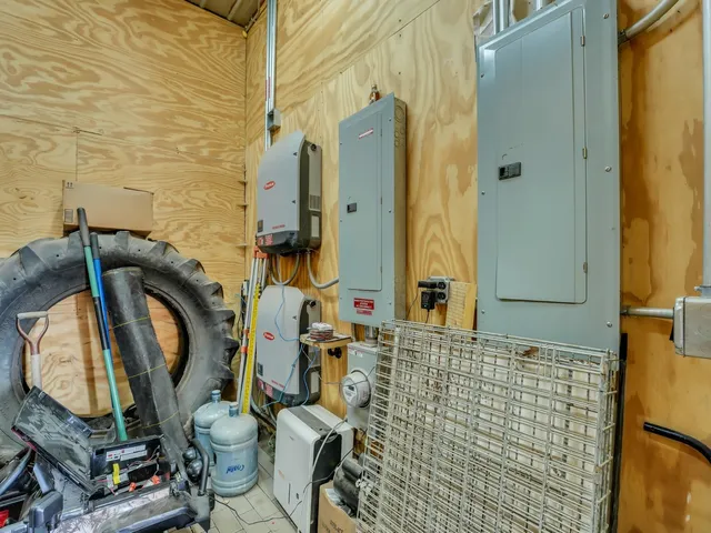 $839,000 | 12216 Pleasant Valley Road, Woodstock, IL 60098