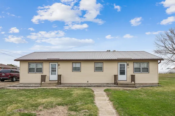 $145,000 | 105 North Bennett Street, Wheatland, IA 52777