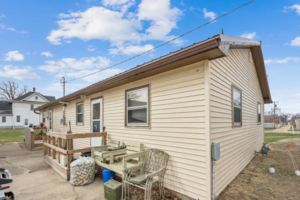$145,000 | 105 North Bennett Street, Wheatland, IA 52777