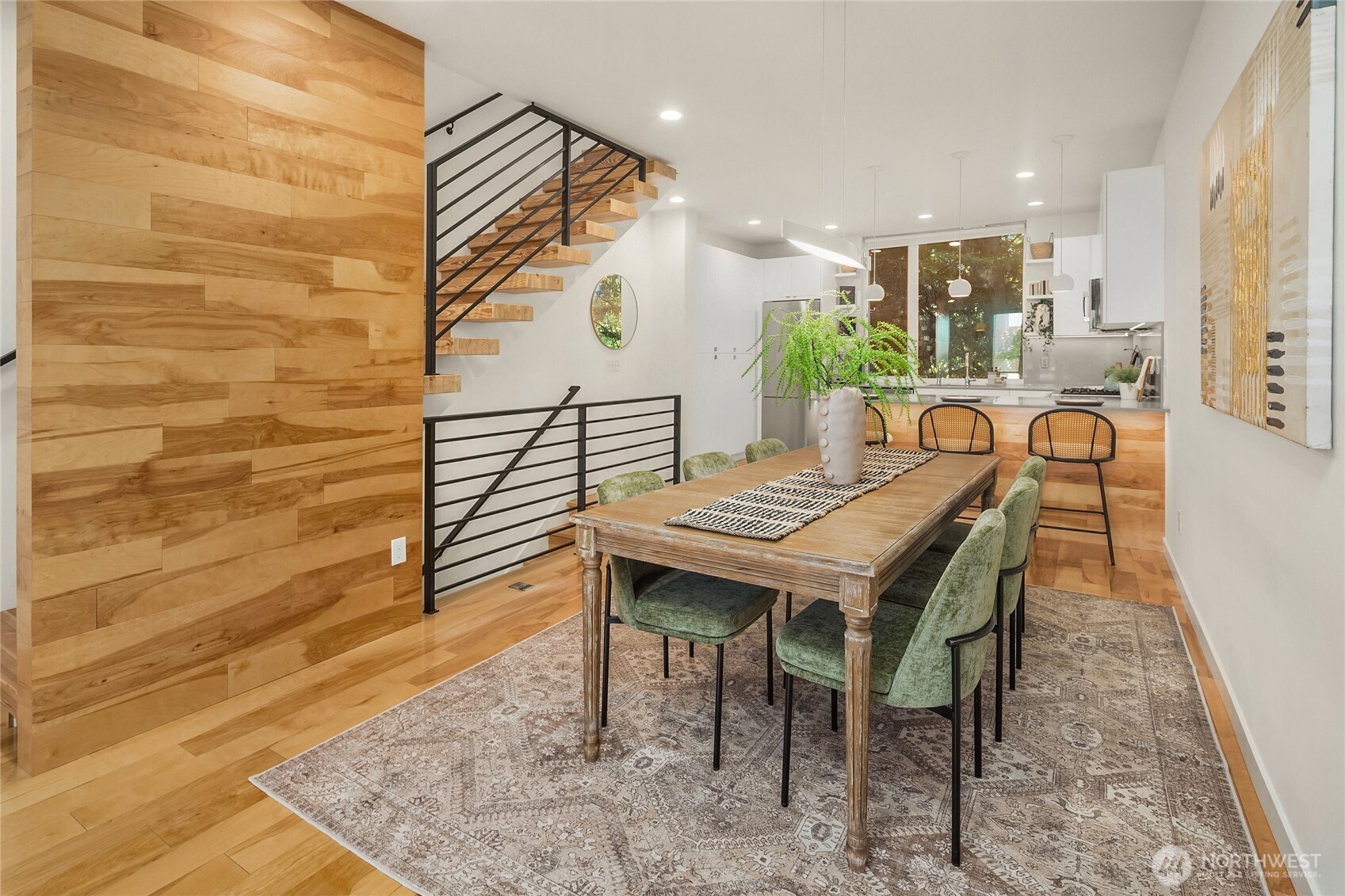 3611 Whitman Avenue North Seattle, WA 98103 - Photo 12 of 40