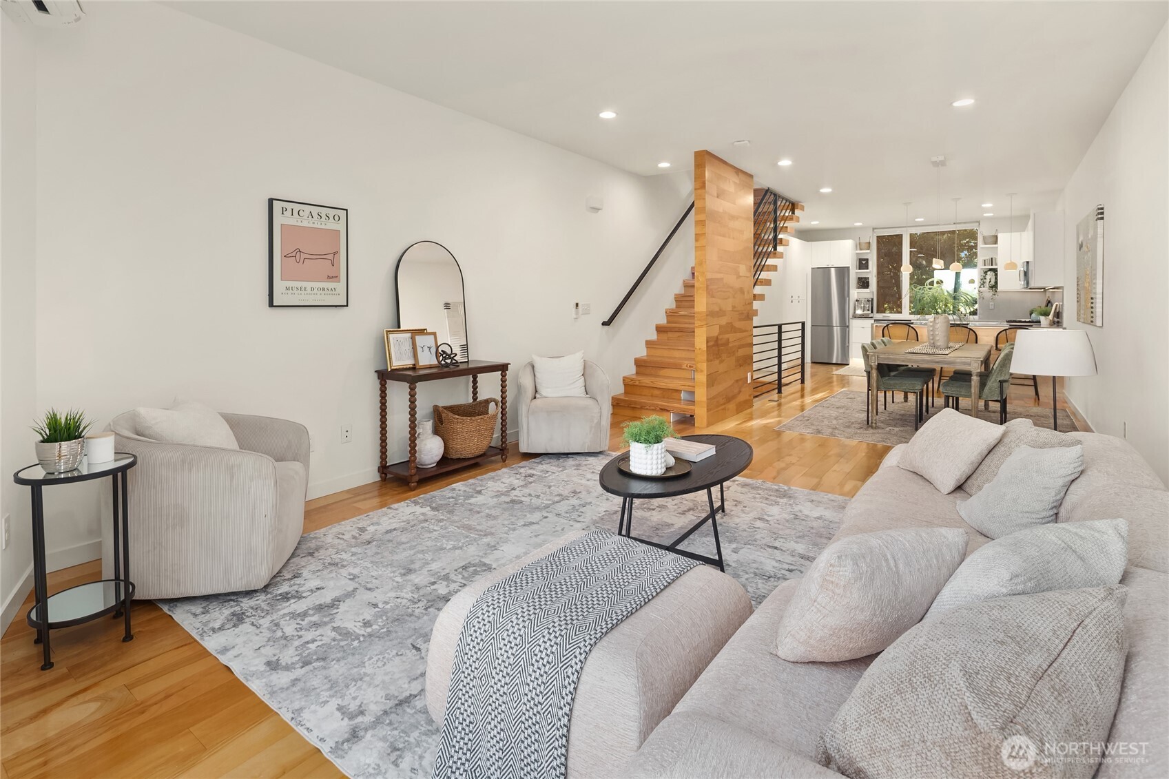3611 Whitman Avenue North Seattle, WA 98103 - Photo 15 of 40