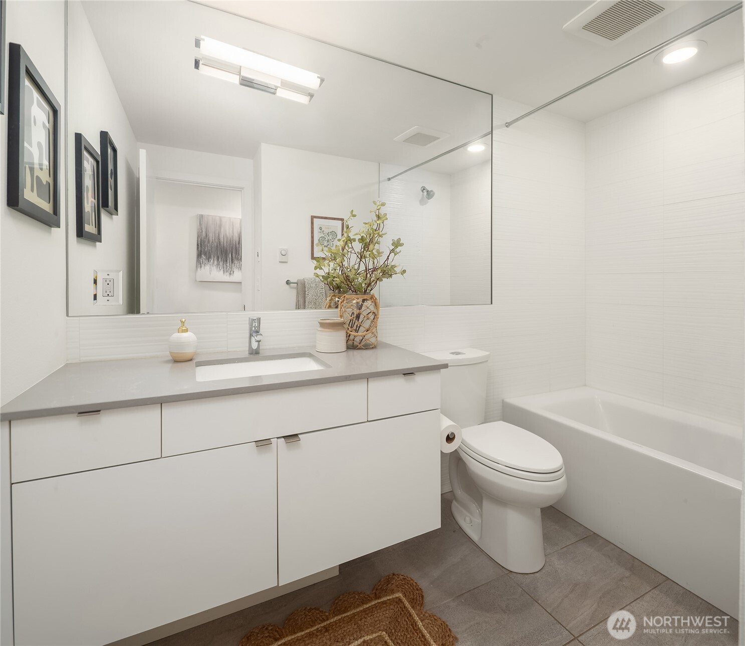 3611 Whitman Avenue North Seattle, WA 98103 - Photo 30 of 40
