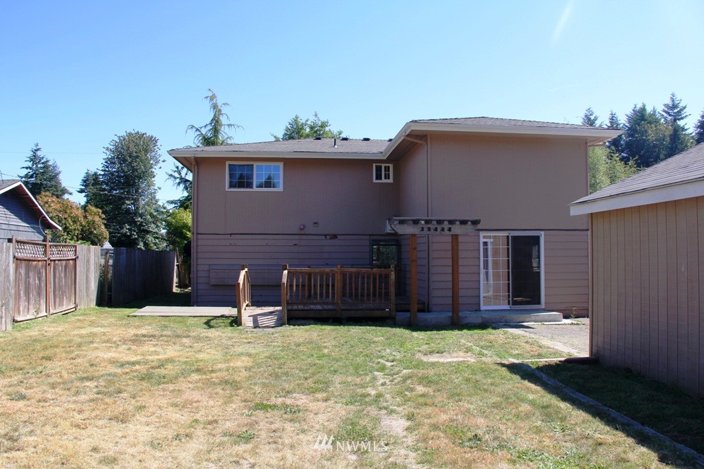 7819 203rd Street Southwest Edmonds, WA 98026 - Photo 14 of 15 Gallery Image 14