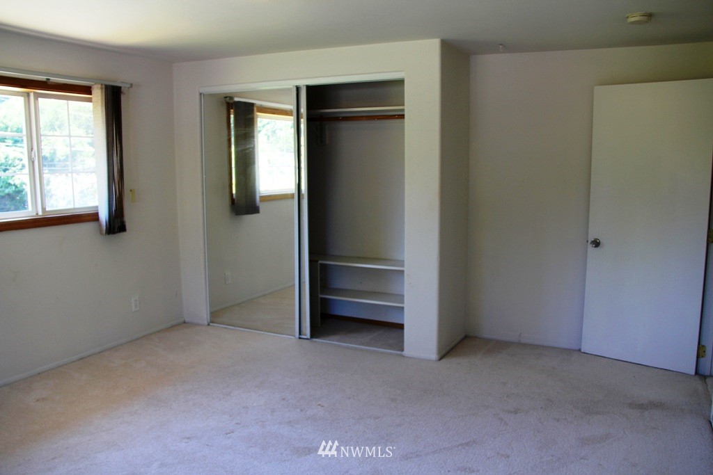 7819 203rd Street Southwest Edmonds, WA 98026 - Photo 10 of 15 Gallery Image 10