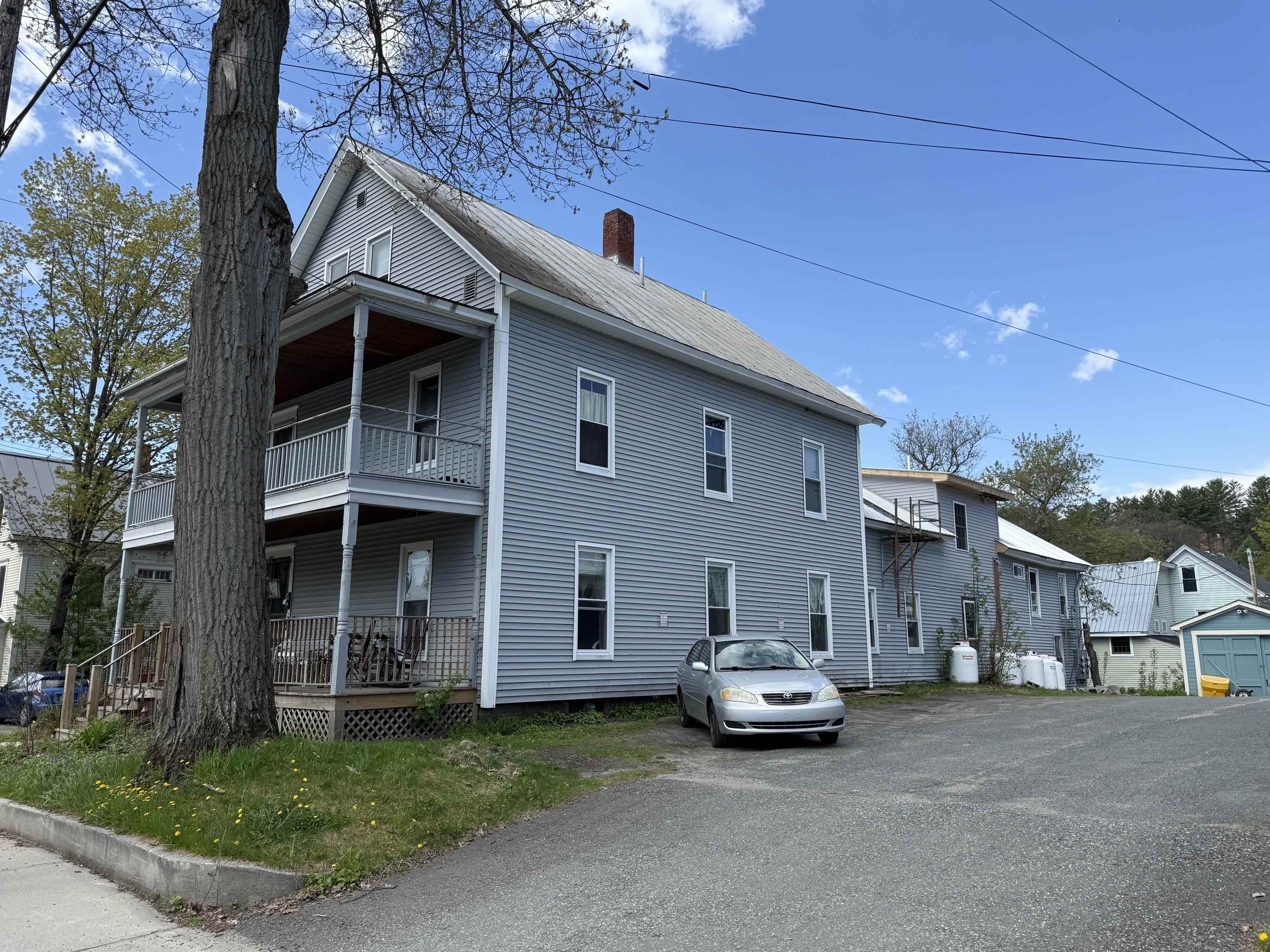 373 Spring Street St. Johnsbury, VT 05819 - Photo 3 of 16