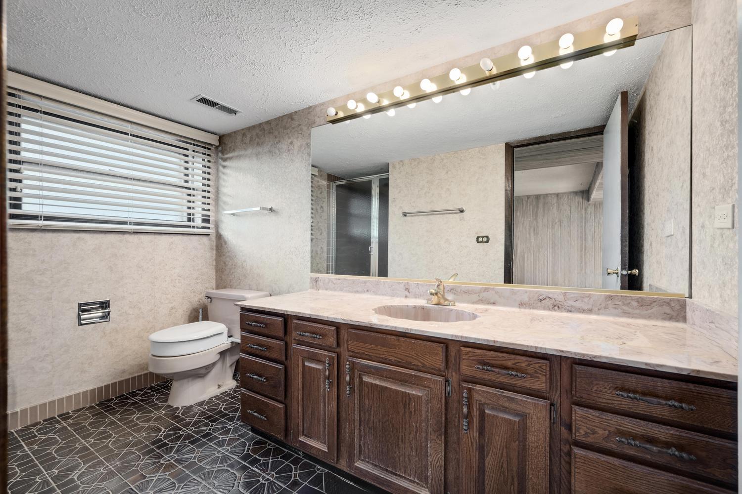 3N565 Crown Road Elmhurst, IL 60126 - Photo 22 of 35