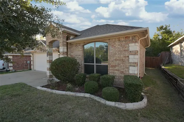 $1,949 | 808 Bahar Court, Arlington, TX 76010