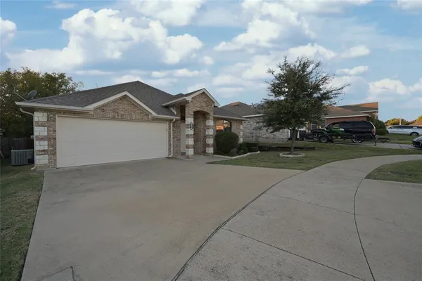 $1,949 | 808 Bahar Court, Arlington, TX 76010