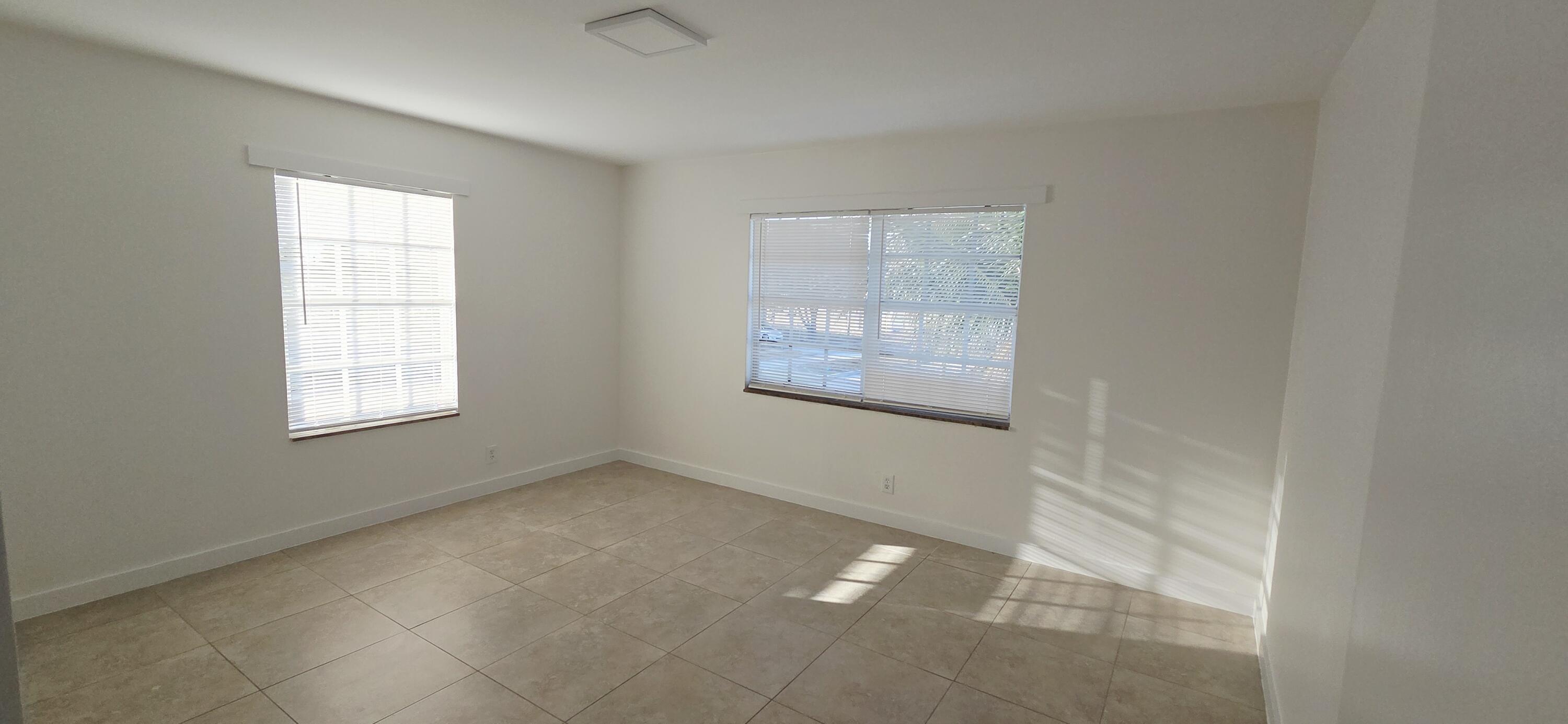 765 West 7th Street, Unit B Riviera Beach, FL 33404 - Photo 10 of 13 32689