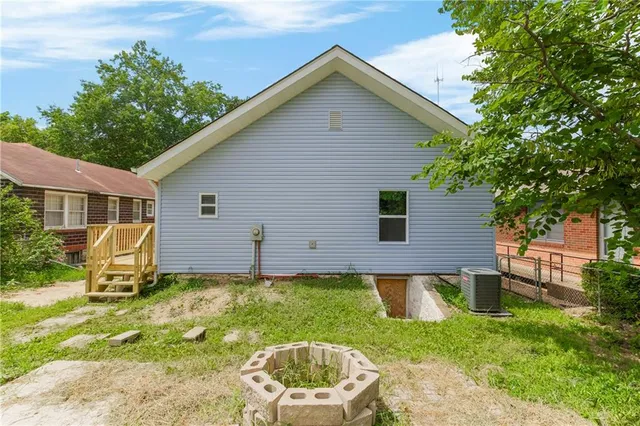 $180,000 | 1511 South Evanston Avenue, Independence, MO 64052