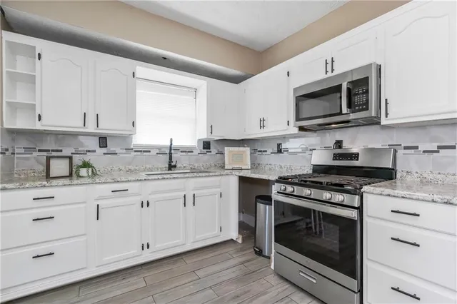 $180,000 | 1511 South Evanston Avenue, Independence, MO 64052