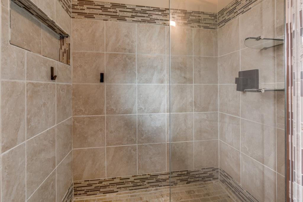 11049 Paddock Circle Dallas, TX 75238 - Photo 21 of 27 Gallery Image 21