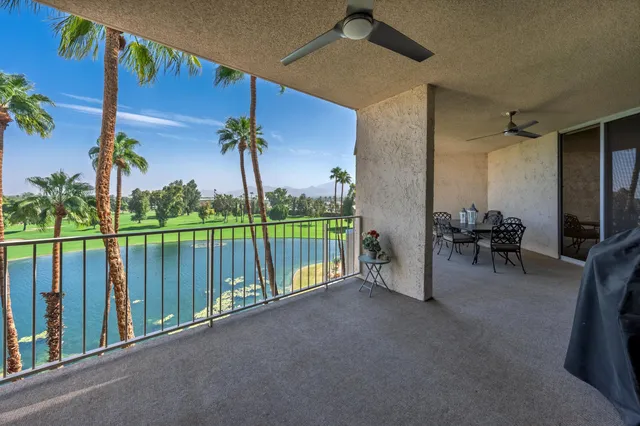 $700,000 | 900 Island Drive, Unit 607, Rancho Mirage, CA 92270