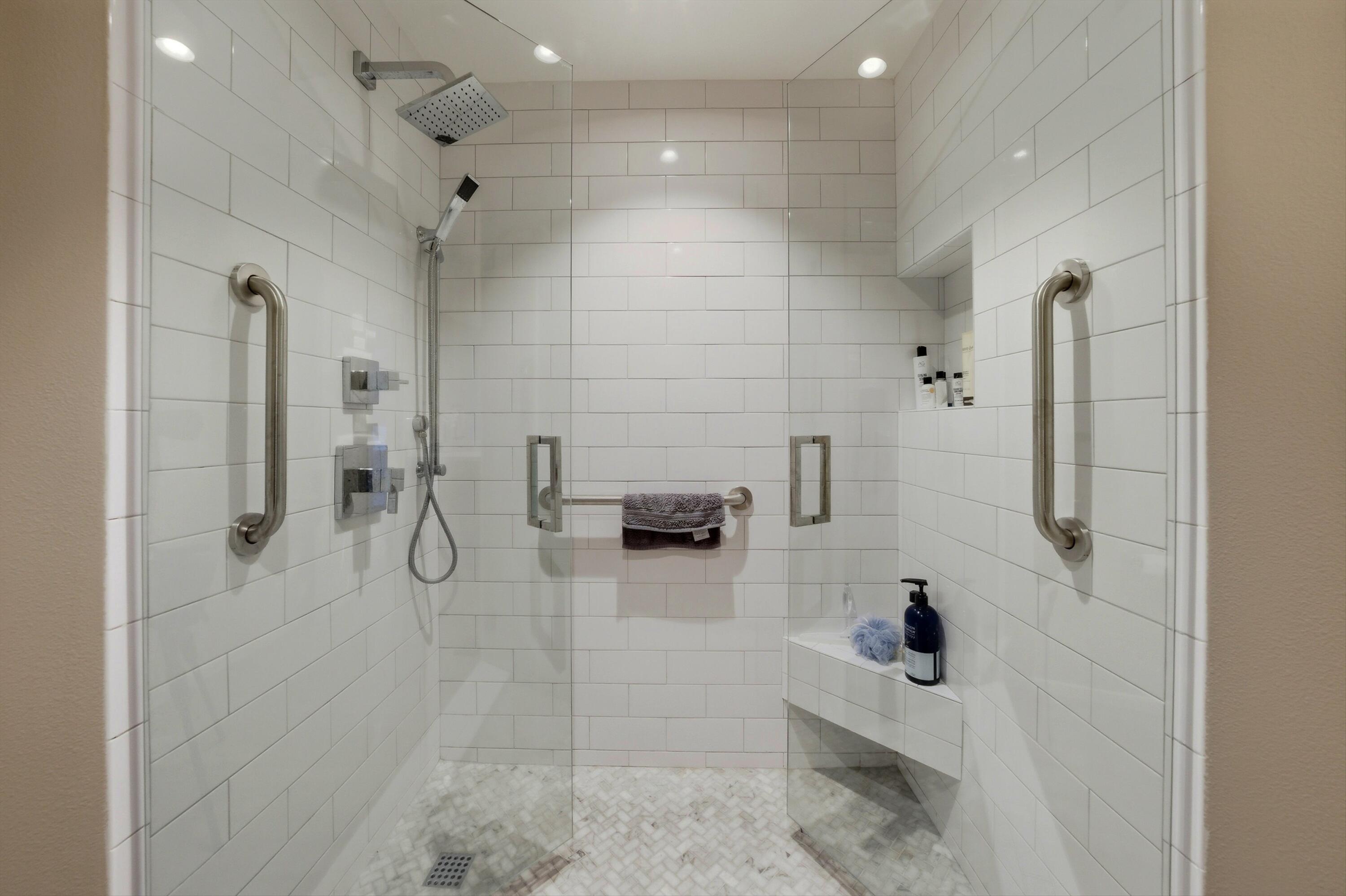 900 Island Drive, Unit 607 Rancho Mirage, CA 92270 - Photo 24 of 33 24-104119190