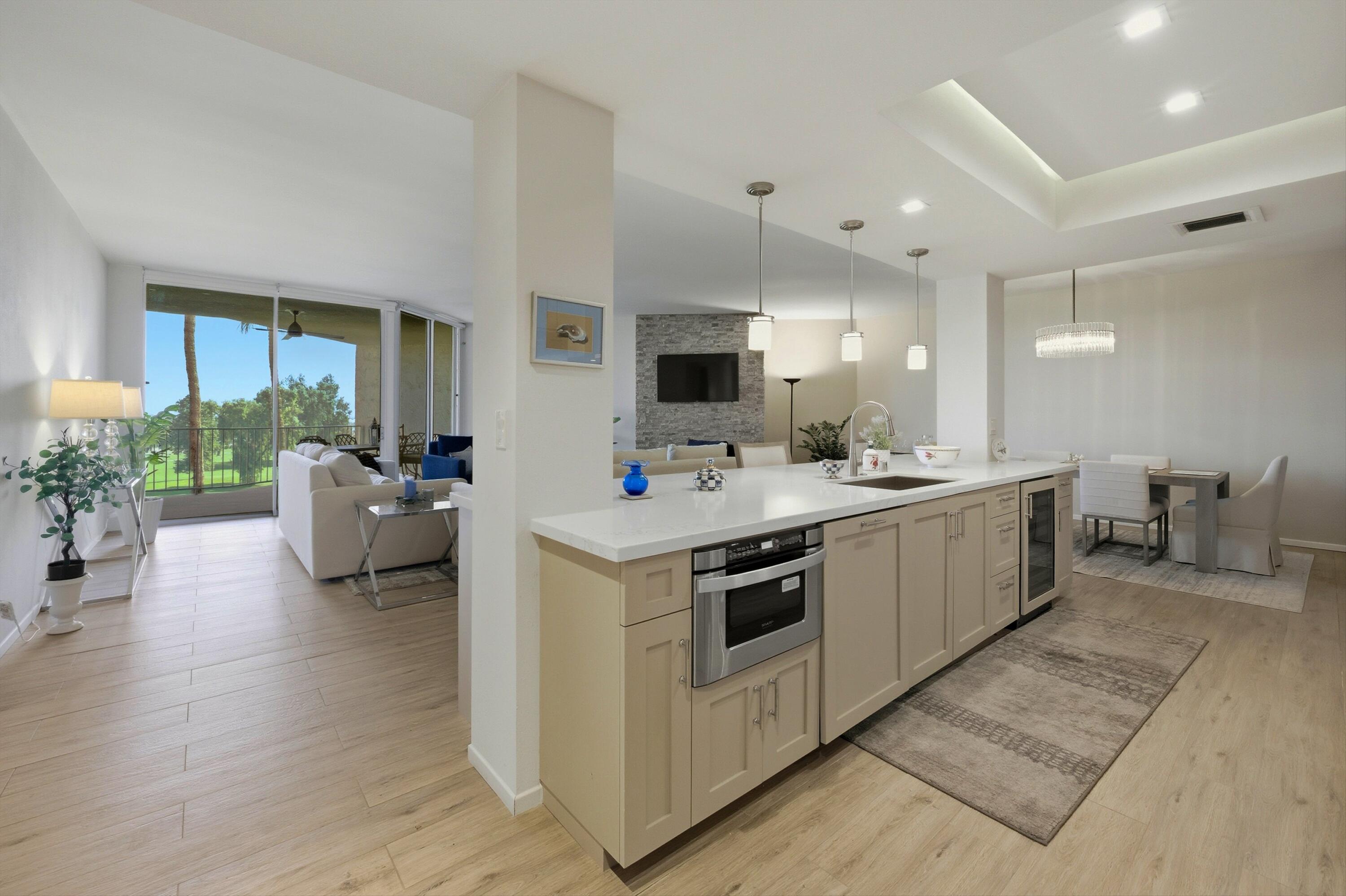 900 Island Drive, Unit 607 Rancho Mirage, CA 92270 - Photo 9 of 33 08-104119129