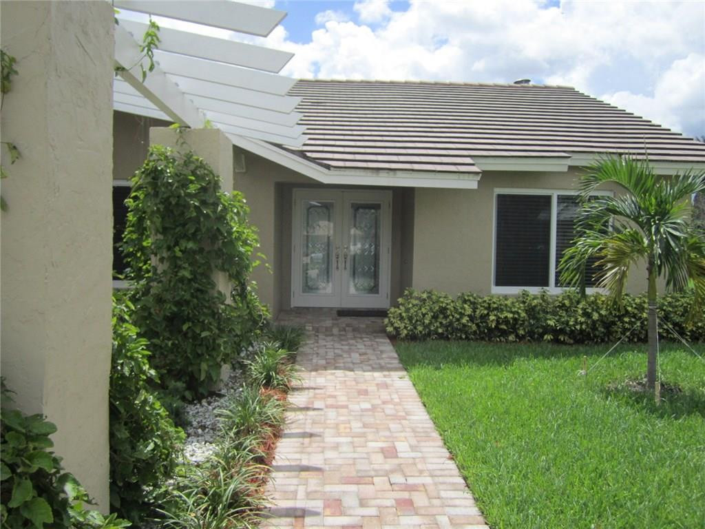 22944 Greenview Terrace Boca Raton, FL 33433 - Photo 4 of 100 Photo 4