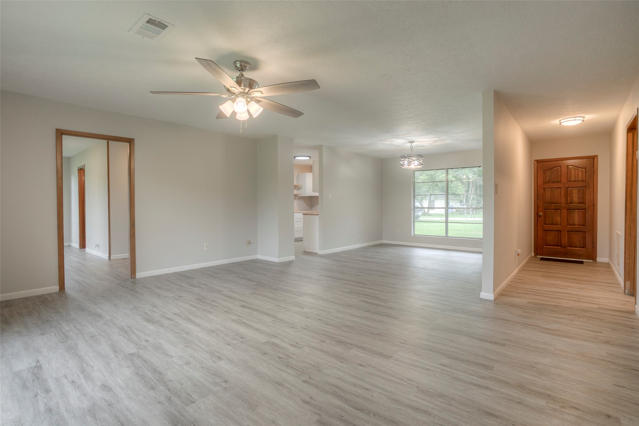 493 Lawrence Road Trinity, TX 75862 - Photo 4 of 44