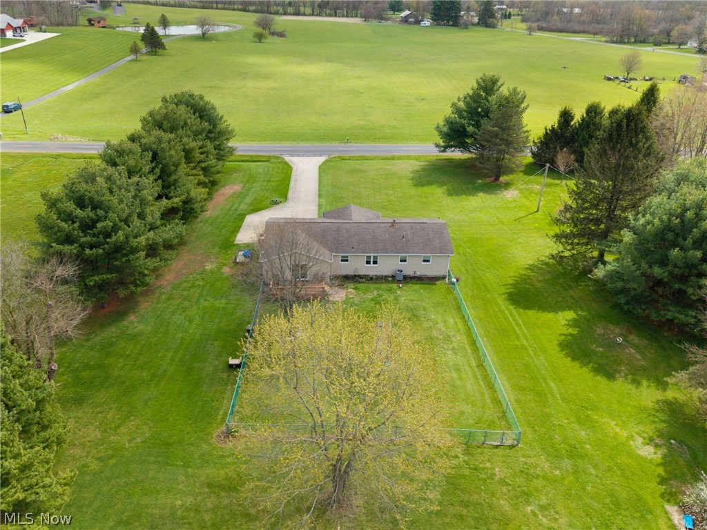 9810 Daniels Road Seville, OH 44273 - Photo 3 of 36