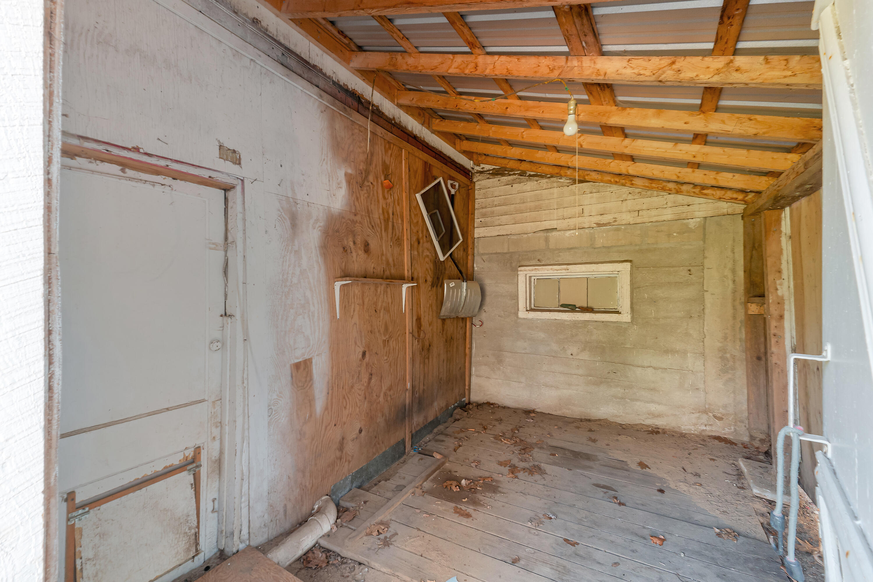 154 Middlesex Road Topsham, ME 04086 - Photo 34 of 36 Attached storage shed