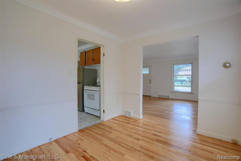 22200 Moross Road Grosse Pointe, MI 48236 - Photo 4 of 25