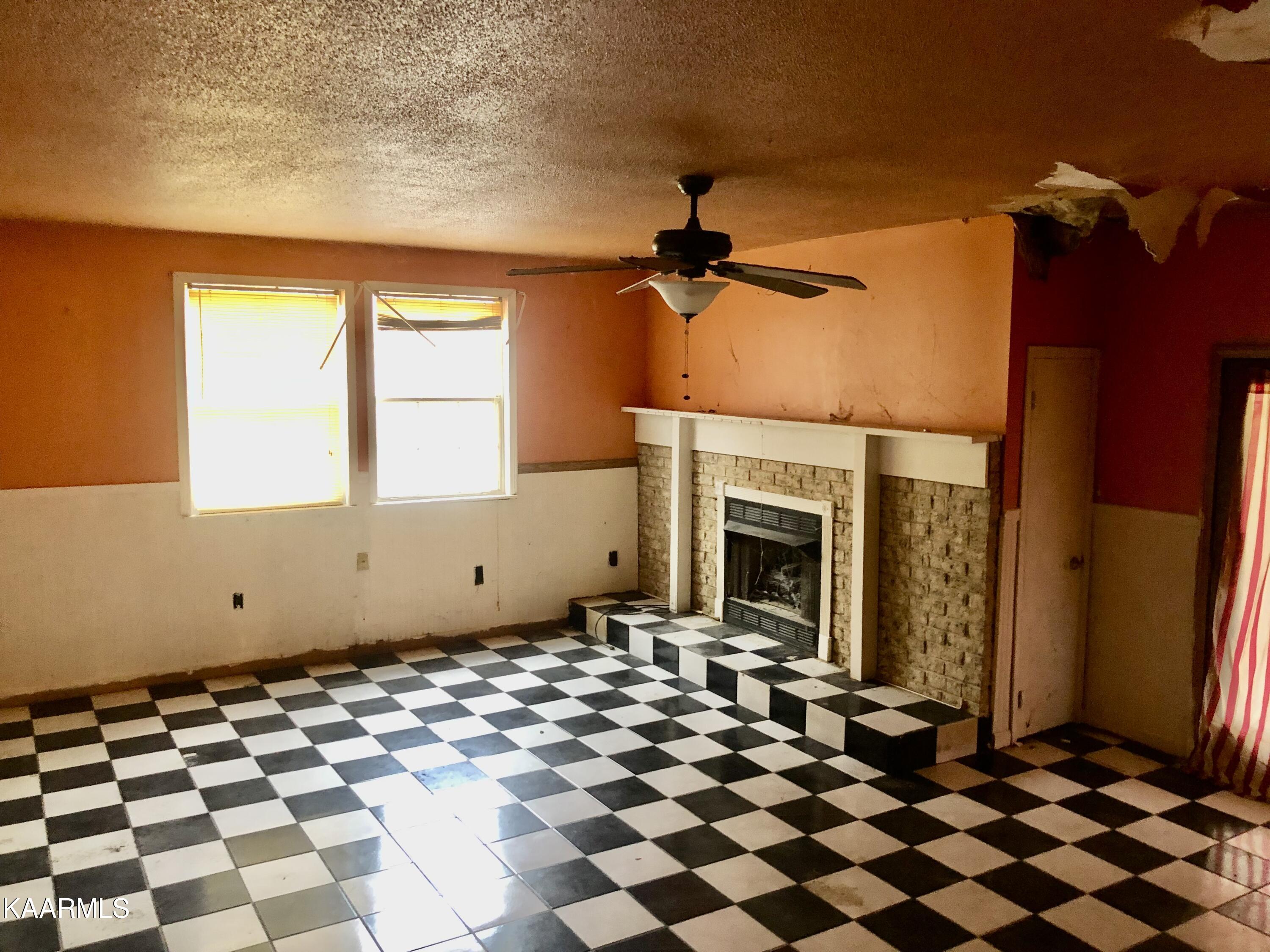 718 Gamble Drive Heiskell, TN 37754 - Photo 10 of 20 IMG_5389