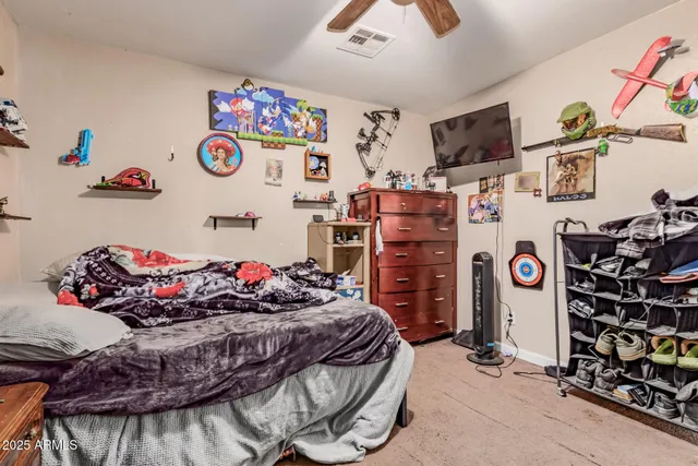 a view of a livingroom with furniture