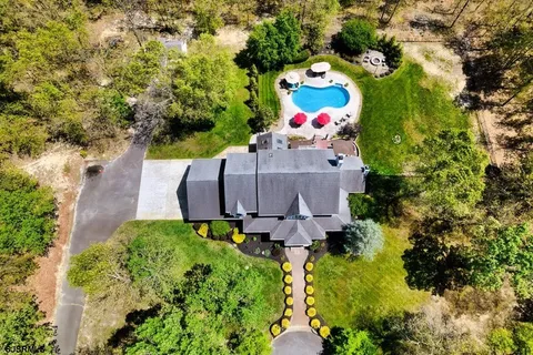 $1,699,999 | 2431 6th Avenue, Hammonton, NJ 08037
