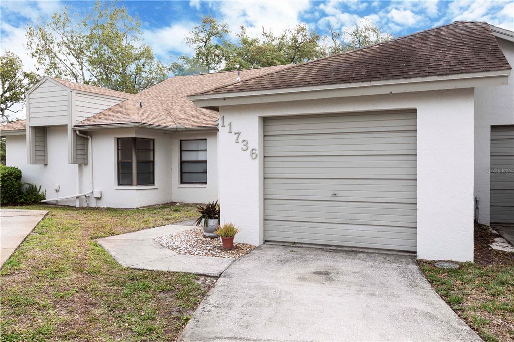 11736 Rolling Pine Lane Port Richey, FL 34668 - Photo 2 of 24