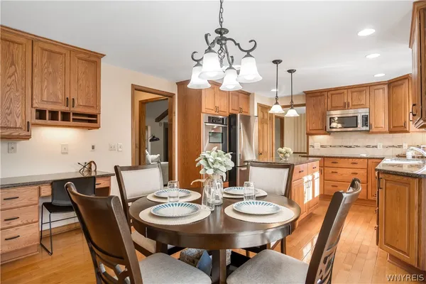 $479,888 | 4660 Oakwood Lane, Clarence, NY 14031