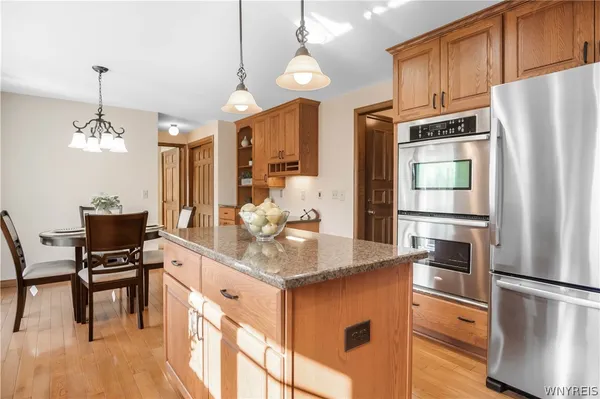 $479,888 | 4660 Oakwood Lane, Clarence, NY 14031