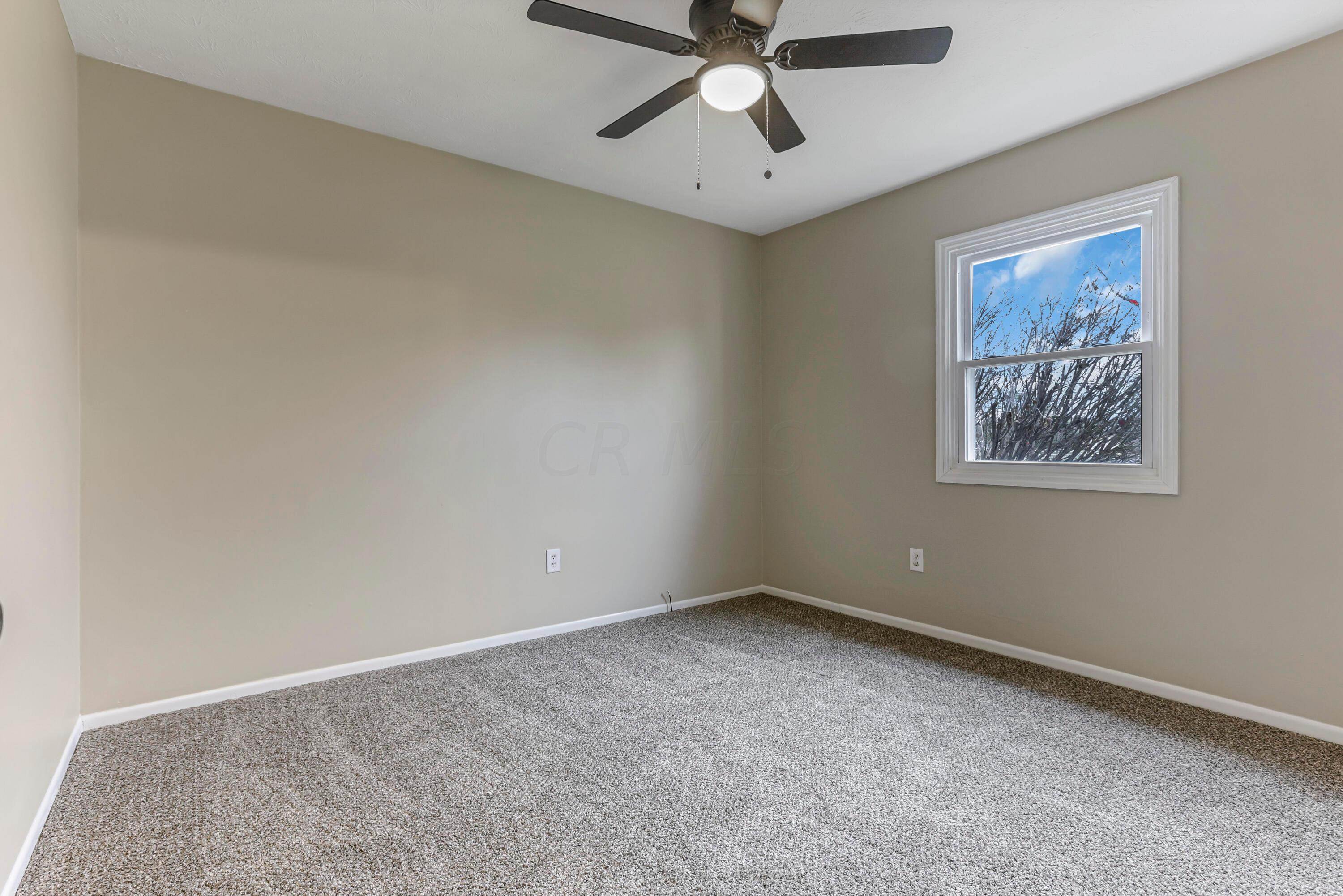 955 Amity Road Galloway, OH 43119 - Photo 23 of 28 Bedroom 3