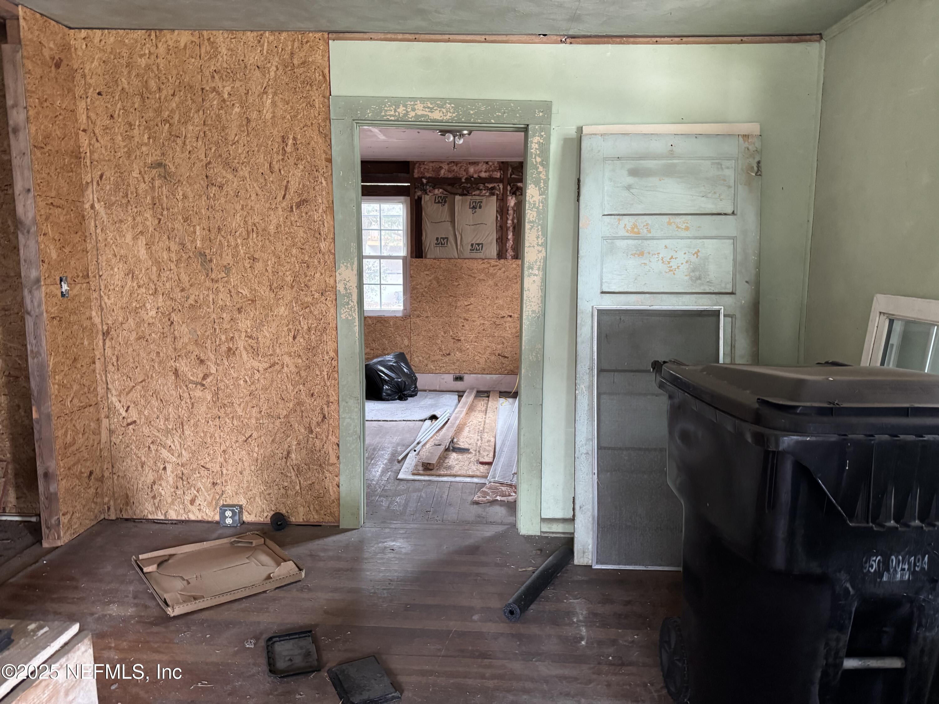 312 South Church Street Starke, FL 32091 - Photo 4 of 18 a view of living room