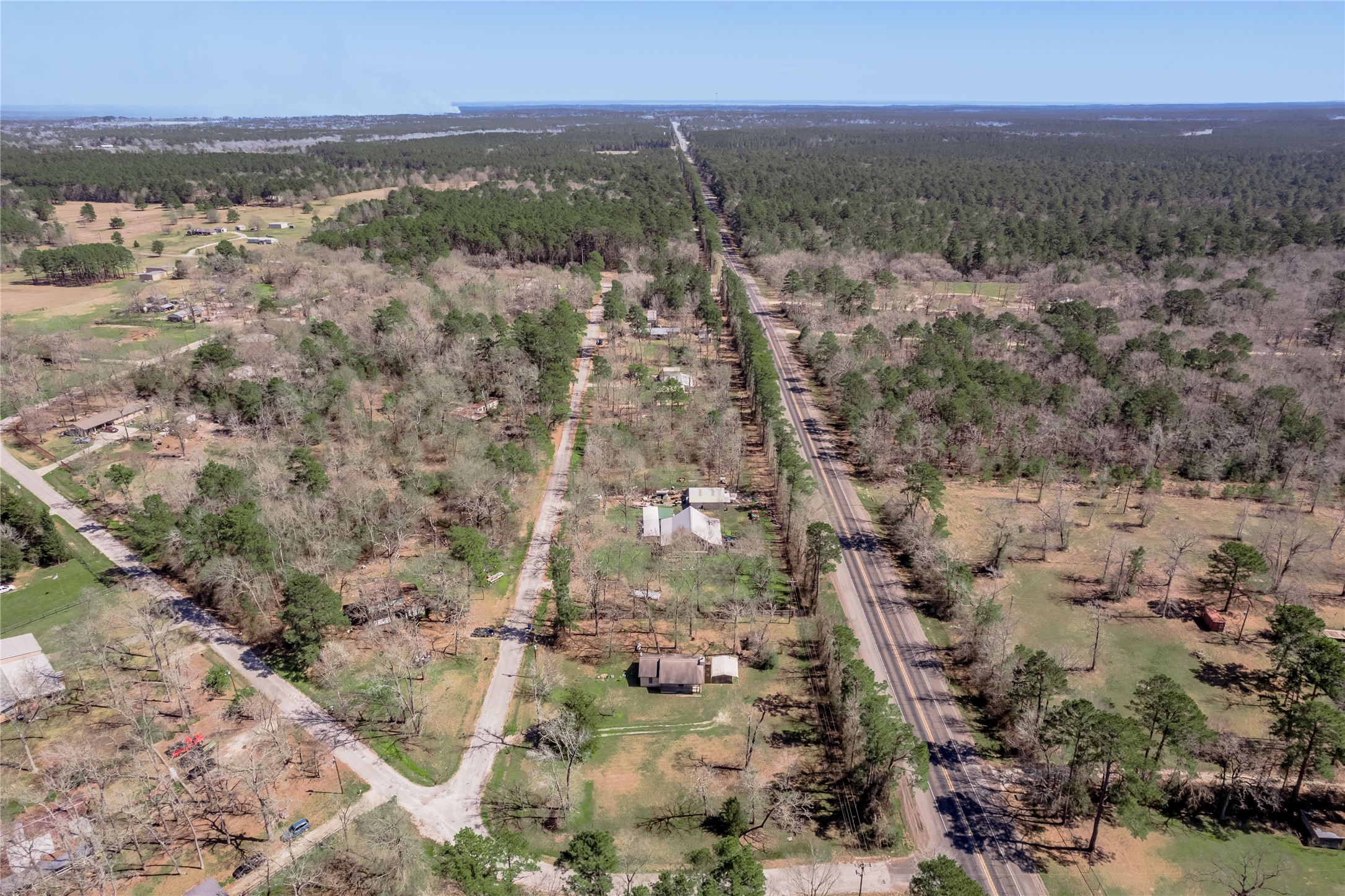 2 Brown Road Huntsville, TX 77320 - Photo 27 of 28 a view of a city with mountains in the background