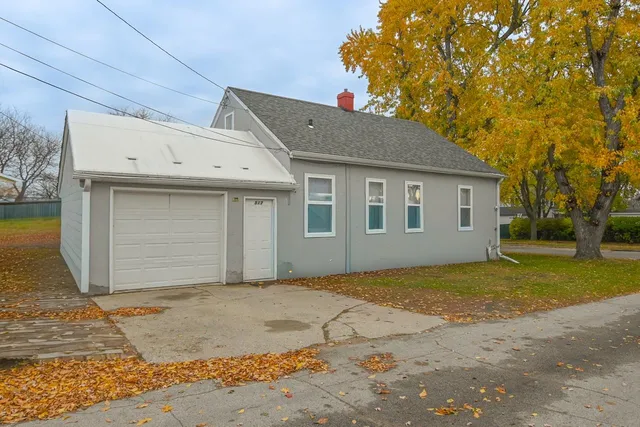 $199,900 | 517 Grove Street, Green Bay, WI 54302