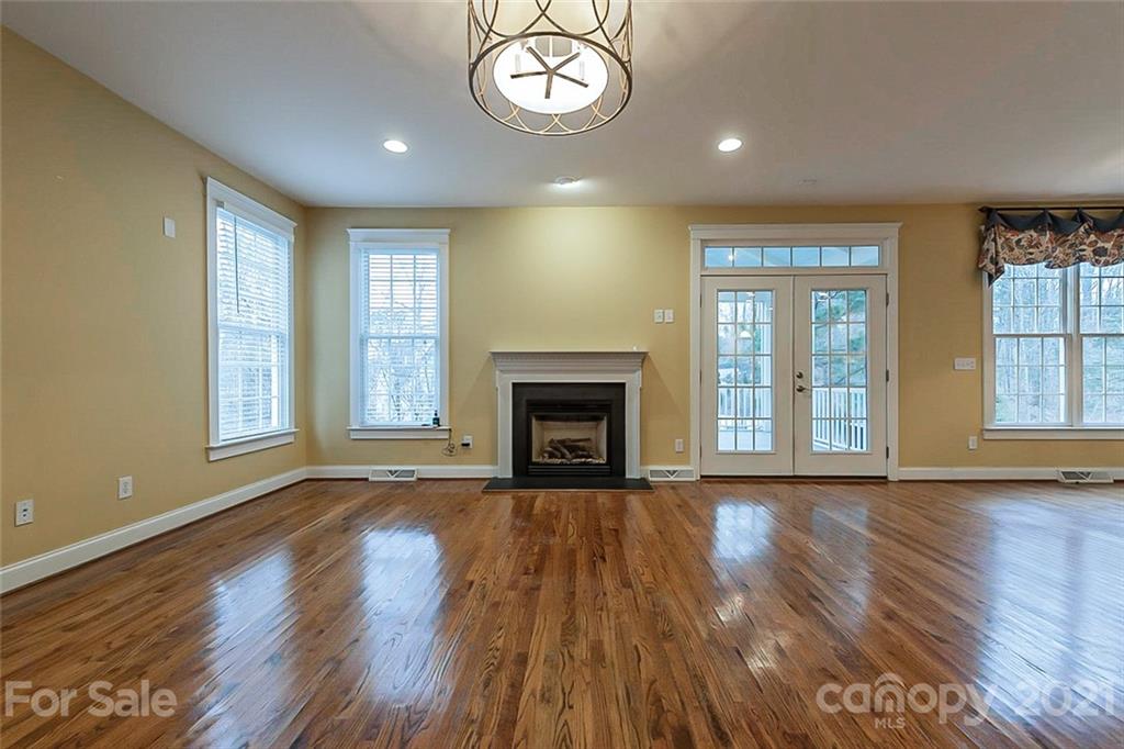 126 Mills Lane Fort Mill, SC 29708 - Photo 5 of 26 Gallery Image 5
