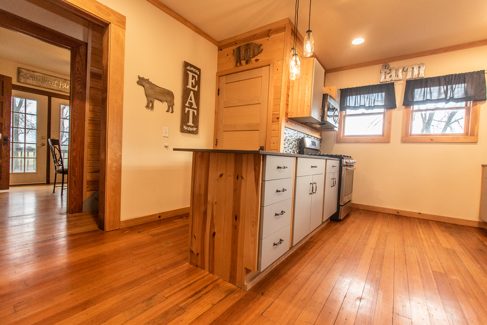 874 North 39th Road Mendota, IL 61342 - Photo 8 of 42 Gallery Image 8