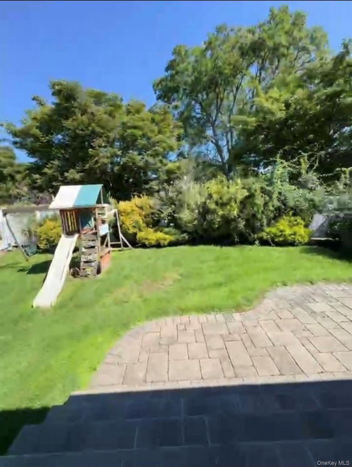 6 Michael Road Syosset, NY 11791 - Photo 11 of 11 Gallery Image 11