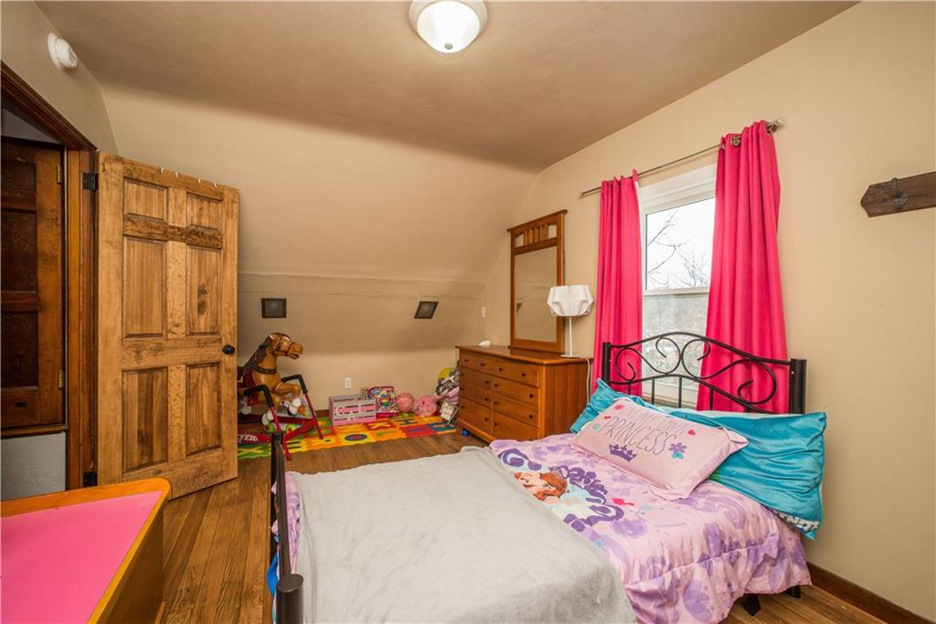 1612 Elderslee Road Pittsburgh, PA 15227 - Photo 15 of 19 Gallery Image 15