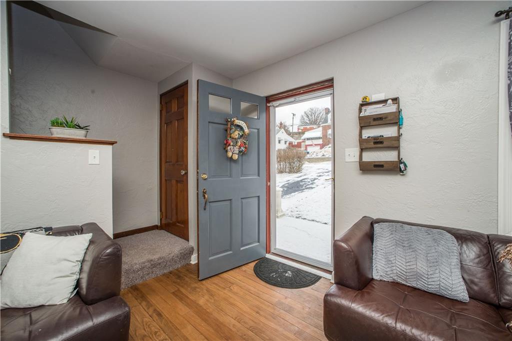 1612 Elderslee Road Pittsburgh, PA 15227 - Photo 3 of 19 Gallery Image 3