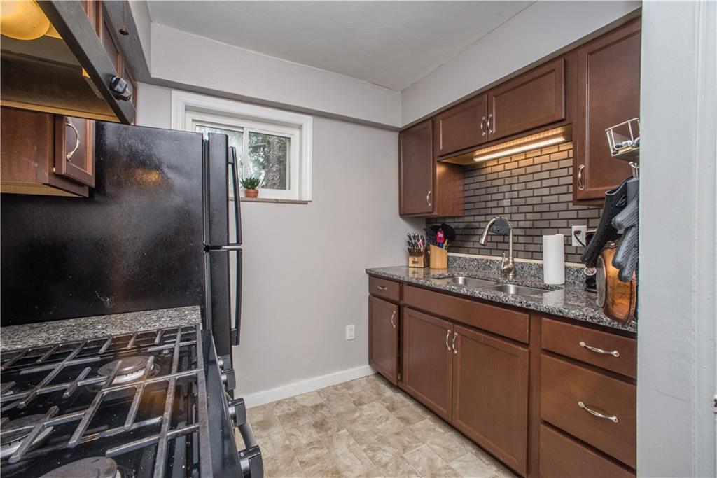1612 Elderslee Road Pittsburgh, PA 15227 - Photo 9 of 19 Gallery Image 9
