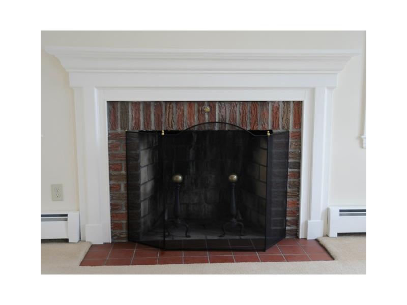 32 George Street Warwick, RI 02888 - Photo 6 of 18 Living Room.