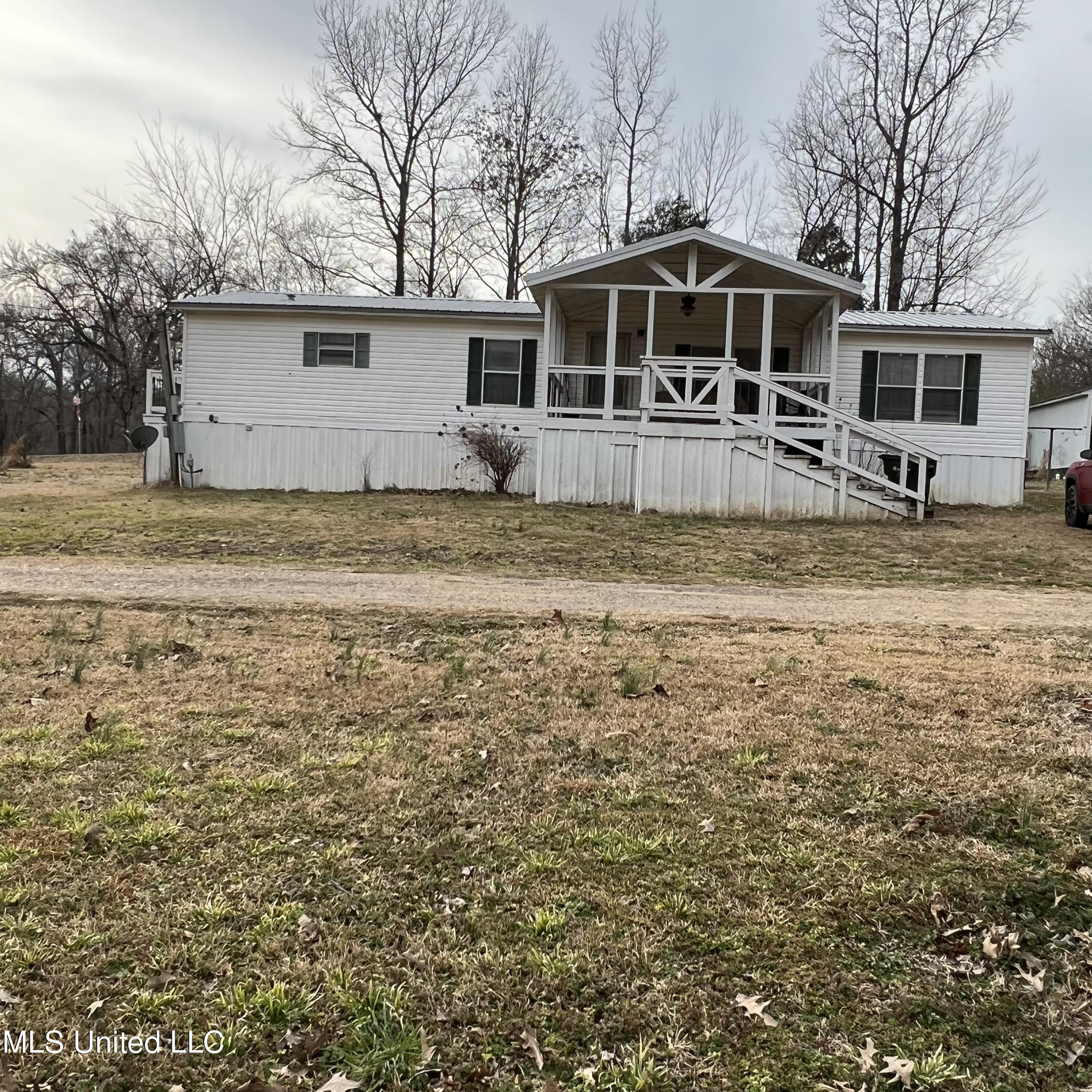 420 Strickland Road Byhalia, MS 38611 - Photo 32 of 52 IMG_9678 2
