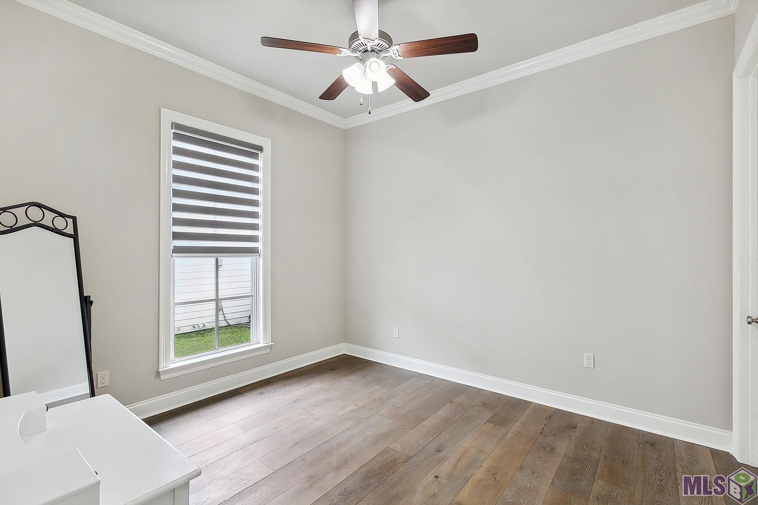 15536 Linden View Road Baton Rouge, LA 70817 - Photo 14 of 20 Spacious Bedroom Suite