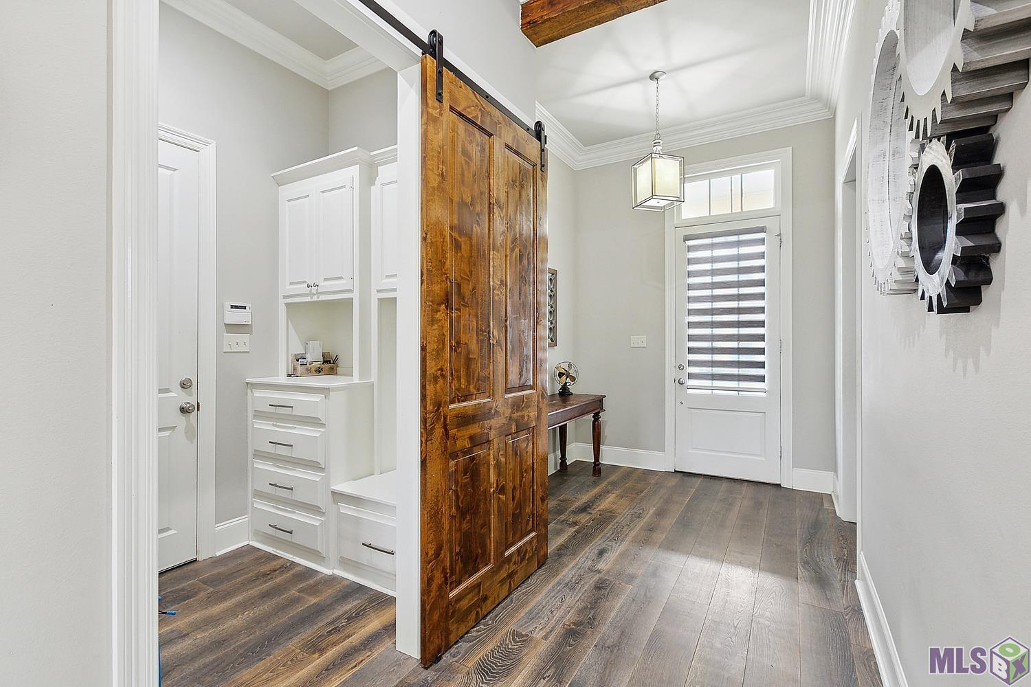 15536 Linden View Road Baton Rouge, LA 70817 - Photo 3 of 20 Magnificent Foyer