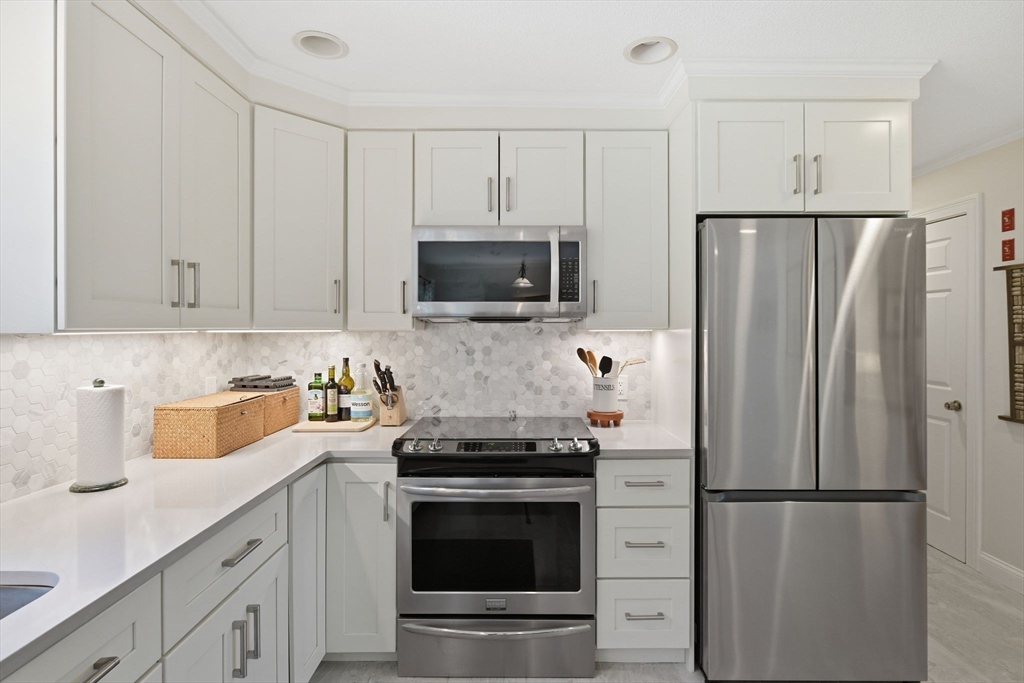 24 Merrill Road Wilbraham, MA 01095 - Photo 13 of 40