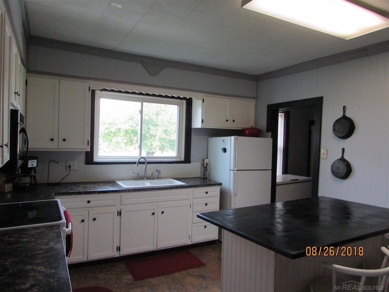 6271 Wildcat Road Croswell, MI 48422 - Photo 4 of 32 31375193-3.JPG