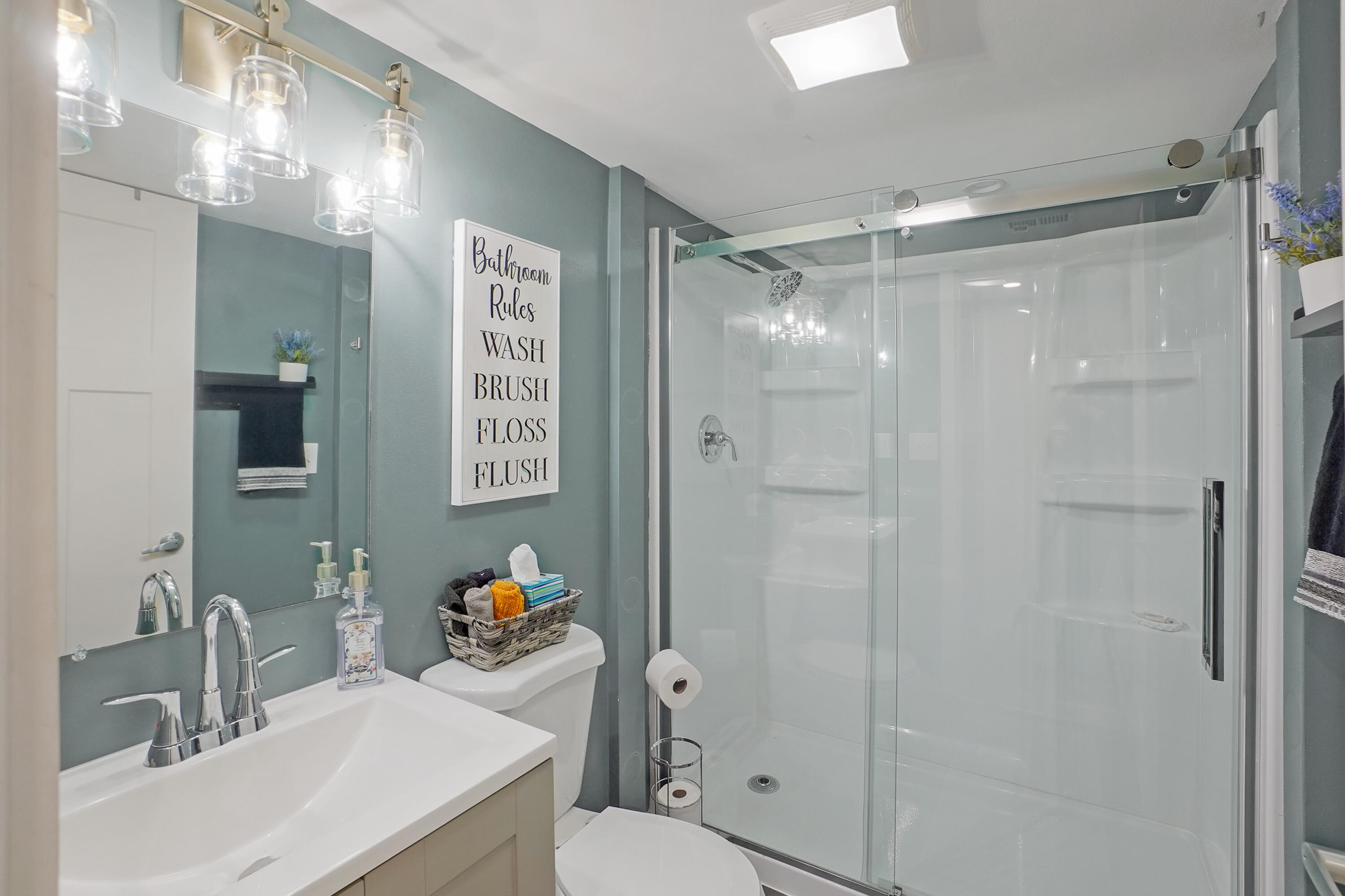 2966 Deerpath Road Lyons, WI 53147 - Photo 19 of 29 Lower Bath