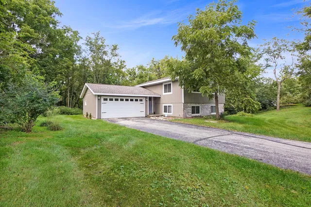 $494,900 | 2966 Deerpath Road, Lake Geneva, WI 53147