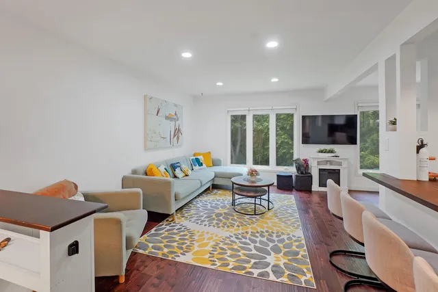 $494,900 | 2966 Deerpath Road, Lake Geneva, WI 53147